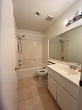 13985 Ivy Ave in Fontana, CA - Building Photo - Building Photo