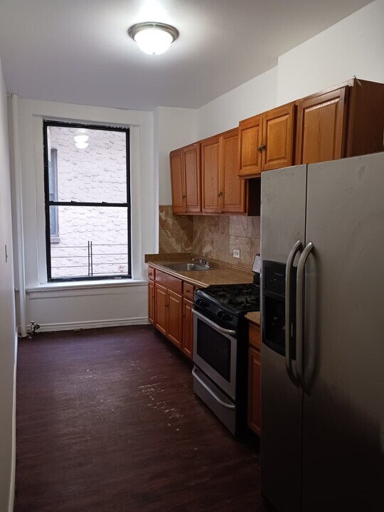 41 Bruckner Blvd in Bronx, NY - Building Photo