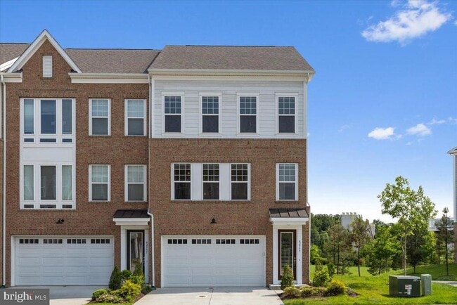 42995 Lost Farm Terrace in Leesburg, VA - Building Photo - Building Photo