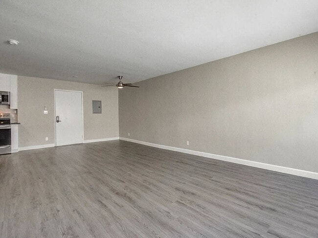 2700 Peterson Pl in Costa Mesa, CA - Building Photo - Building Photo