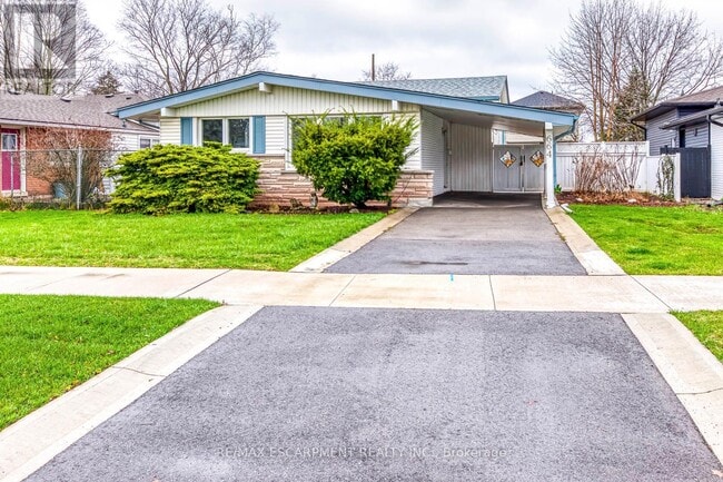 property at 664 Geneva Park Dr