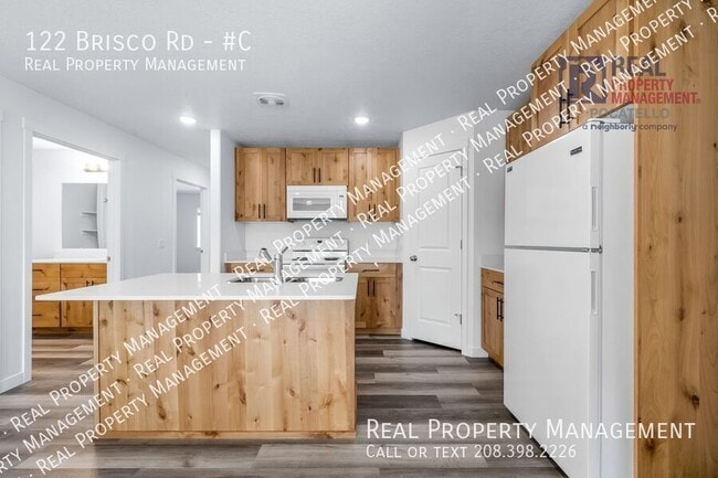 122 Briscoe Rd in Chubbuck, ID - Building Photo - Building Photo