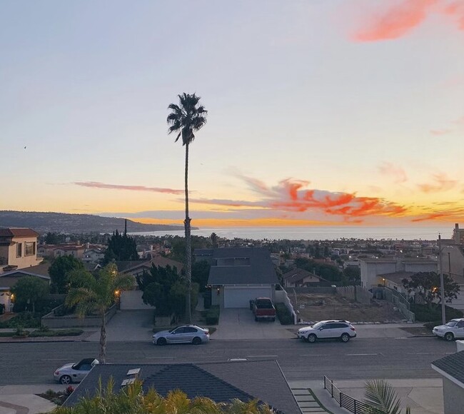 property at 730 N Paulina Ave