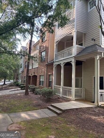 245 Amal Dr SW, Unit 2004 in Atlanta, GA - Building Photo