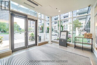15 Singer Ct in Toronto, ON - Building Photo - Building Photo