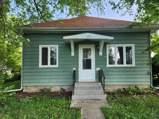 property at 600 NE 3rd St