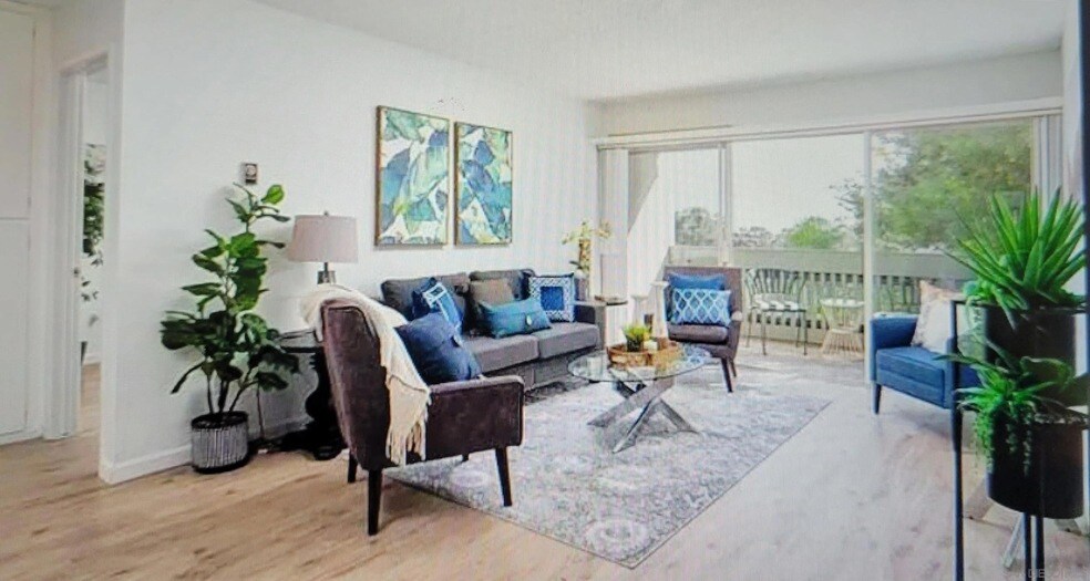 4060 Huerfano Ave, Unit 138 in San Diego, CA - Foto de edificio