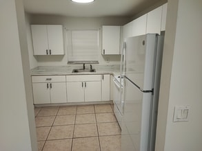 3181 W Hallandale Beach Blvd in Hallandale Beach, FL - Building Photo - Building Photo