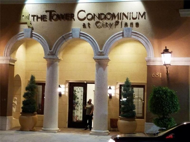 651 Okeechobee Blvd-Unit -707 in West Palm Beach, FL - Building Photo