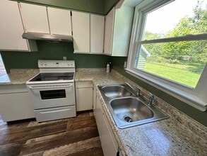 722 Rock St in Jackson, MI - Building Photo - Building Photo