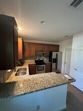 10104 Missel Thrush Dr in Austin, TX - Building Photo - Building Photo