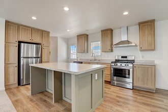 2627 S Lamb Blvd in Las Vegas, NV - Building Photo - Building Photo