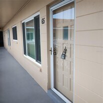 2311 Brisbane St, Unit 65 in Clearwater, FL - Building Photo