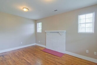 2100 Dodson Ave in Knoxville, TN - Building Photo - Building Photo