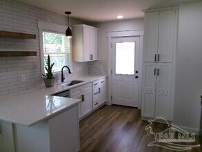 1650 E Anderson St in Pensacola, FL - Building Photo - Building Photo