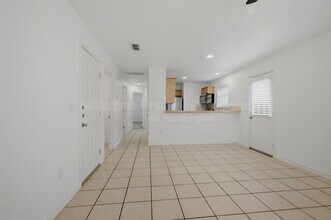 1019 Rice St in Denison, TX - Foto de edificio - Building Photo