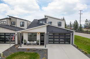 3242 N Rosalia Rd in Coeur d'Alene, ID - Building Photo