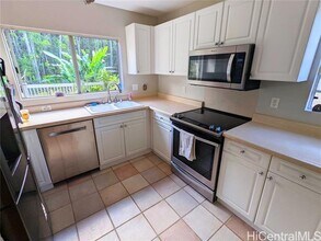 95-1021-1021 Wikao St in Mililani, HI - Building Photo - Building Photo