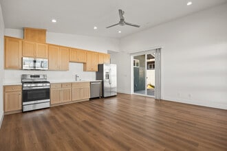 1674 Thea Ave in Chico, CA - Building Photo - Building Photo