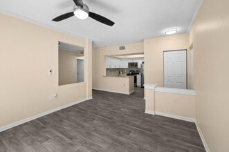 Ibis Reserve Apartments in West Palm Beach, FL - Building Photo - Building Photo