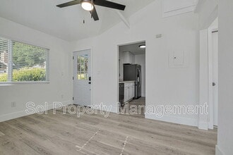 822 Eaton St in Santa Cruz, CA - Building Photo - Building Photo