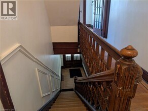 141 Bold St in Hamilton, ON - Building Photo - Building Photo