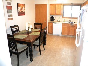 N58W23955 Hastings Ct in Sussex, WI - Building Photo - Building Photo