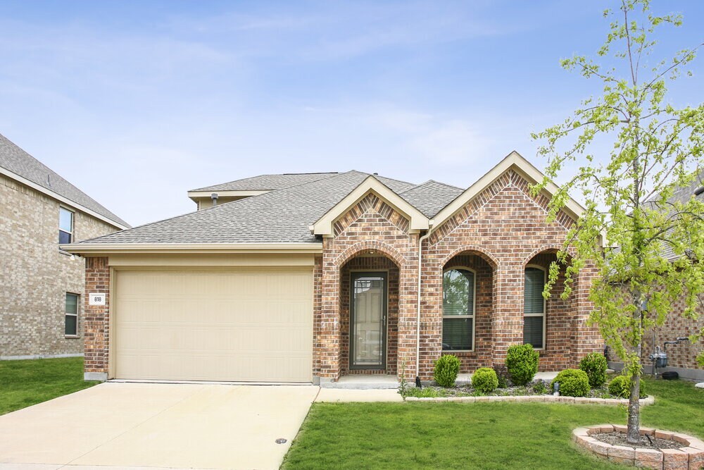 635 Fleming St in Wylie, TX - Foto de edificio