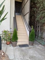 608 N Electric Ave, Unit B in Alhambra, CA - Building Photo