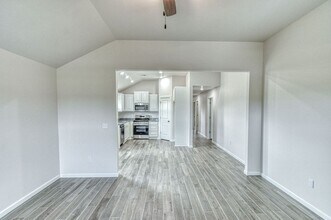 2724 Varenna Ct in Norman, OK - Building Photo - Building Photo