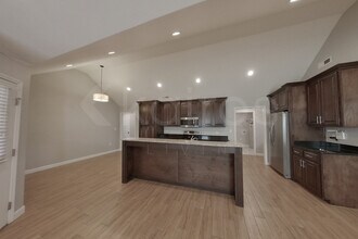 101 Lyn Ln in Tuscumbia, AL - Building Photo - Building Photo