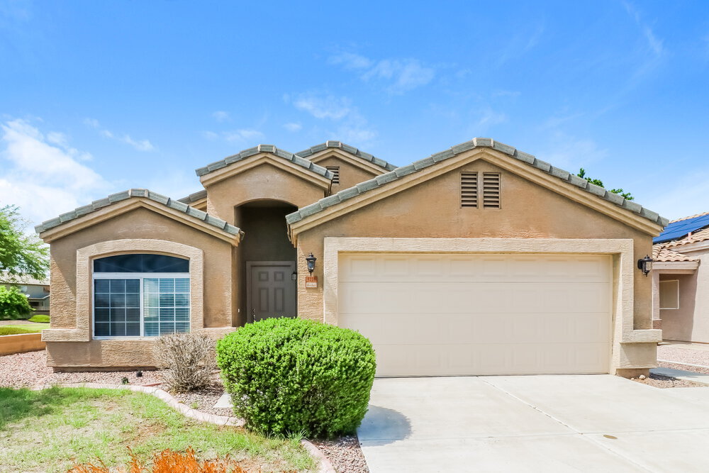 9216 W Deanna Dr in Peoria, AZ - Building Photo