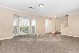 1714 Twin Brooks Dr SE in Marietta, GA - Foto de edificio - Building Photo