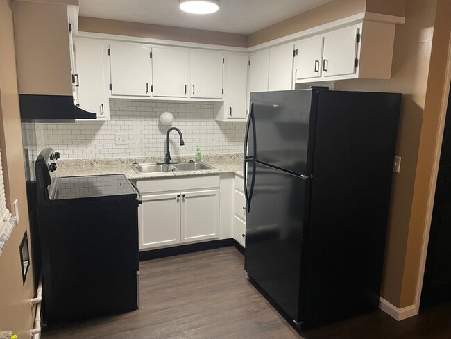 10802 Central Ave in Indianapolis, IN - Building Photo - Building Photo