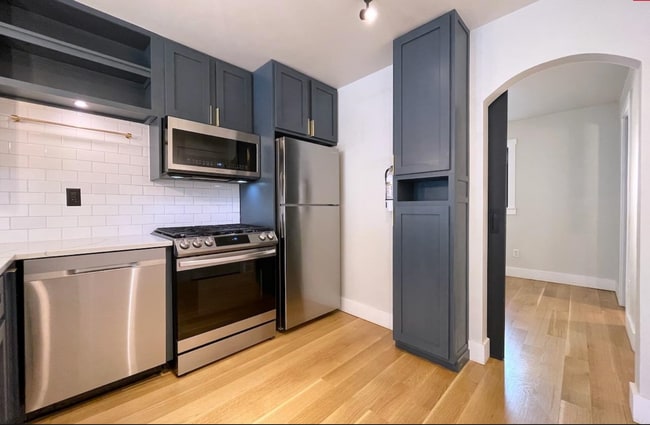 320 6th St, Unit B in Jersey City, NJ - Foto de edificio - Building Photo