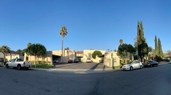 1536 S Maple St, Unit #2 in Escondido, CA - Building Photo