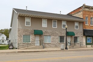 105 N Elm St in Franklin Grove, IL - Building Photo