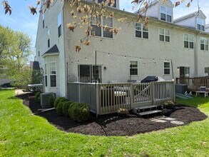 270 Bella Ln in King of Prussia, PA - Building Photo - Building Photo