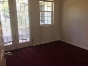 210 W 14th Ave in Eugene, OR - Building Photo - Building Photo