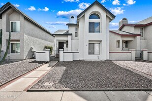 1535 1535 North Horne Ave in Mesa, AZ - Building Photo