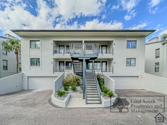 property at 1 Lake Hollingsworth Dr