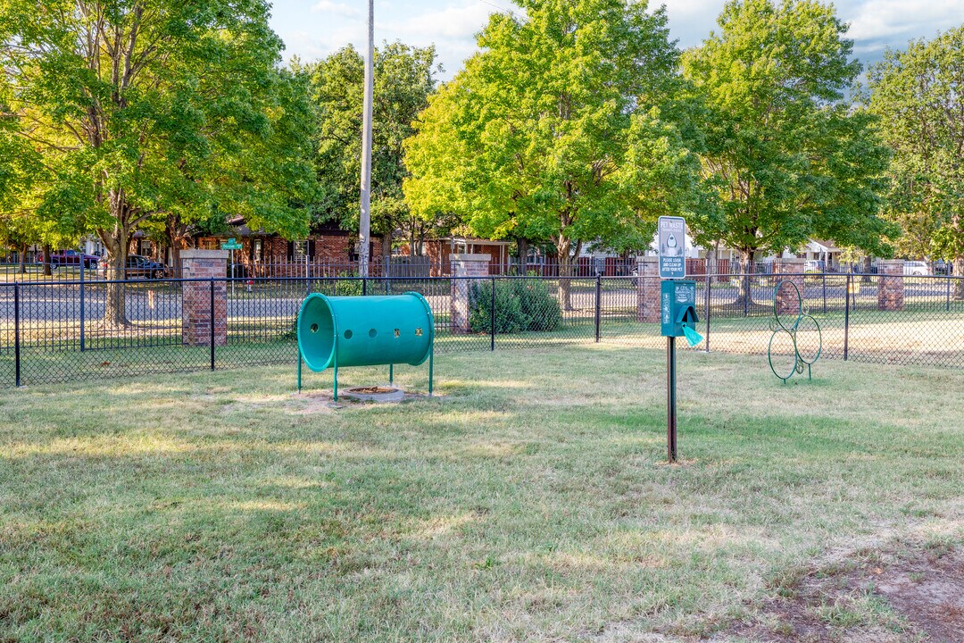 Mt. Carmel Village Apartments in Wichita, KS - Foto de edificio