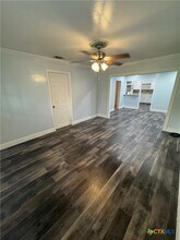 1705 Holly St in Austin, TX - Building Photo - Building Photo