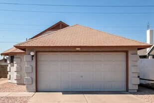 4125 E La Puente Ave in Phoenix, AZ - Building Photo