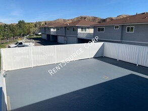 20871 Plum Canyon Rd in Santa Clarita, CA - Building Photo - Building Photo