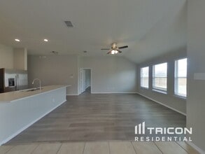 2125 Bluebell Dr in Forney, TX - Building Photo - Building Photo