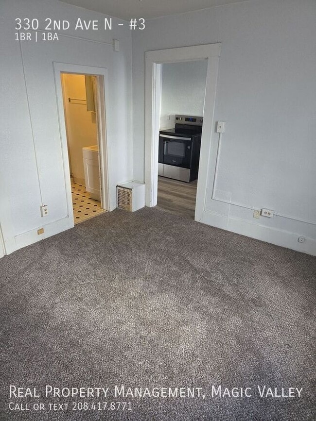 330 2nd Ave N in Twin Falls, ID - Building Photo - Building Photo