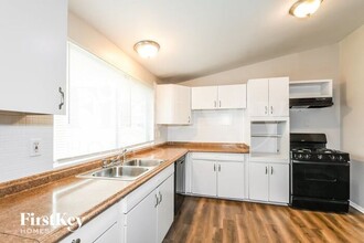 1520 Ascot Terrace in Florissant, MO - Building Photo - Building Photo