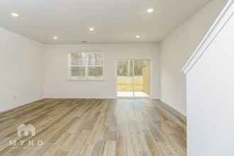 212 Kenoot Dr in Mcdonough, GA - Building Photo - Building Photo