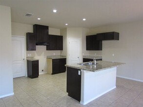 6106 Eusebio Dr in Laredo, TX - Building Photo - Building Photo